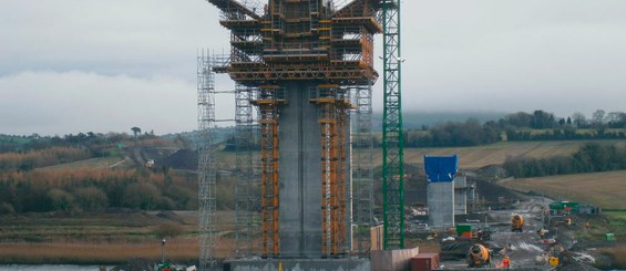 Torre scala d’accesso per costruzione di pile