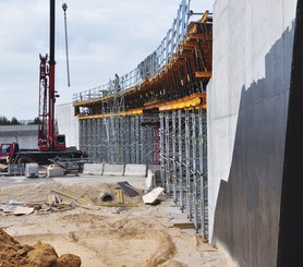 Intersezione tra le autostrade A1 e A2, Strykow, Polonia