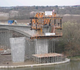 Ponte sul Grand River, Ontario, Canada