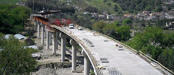 Viadotto Plati, Calabria, Italia