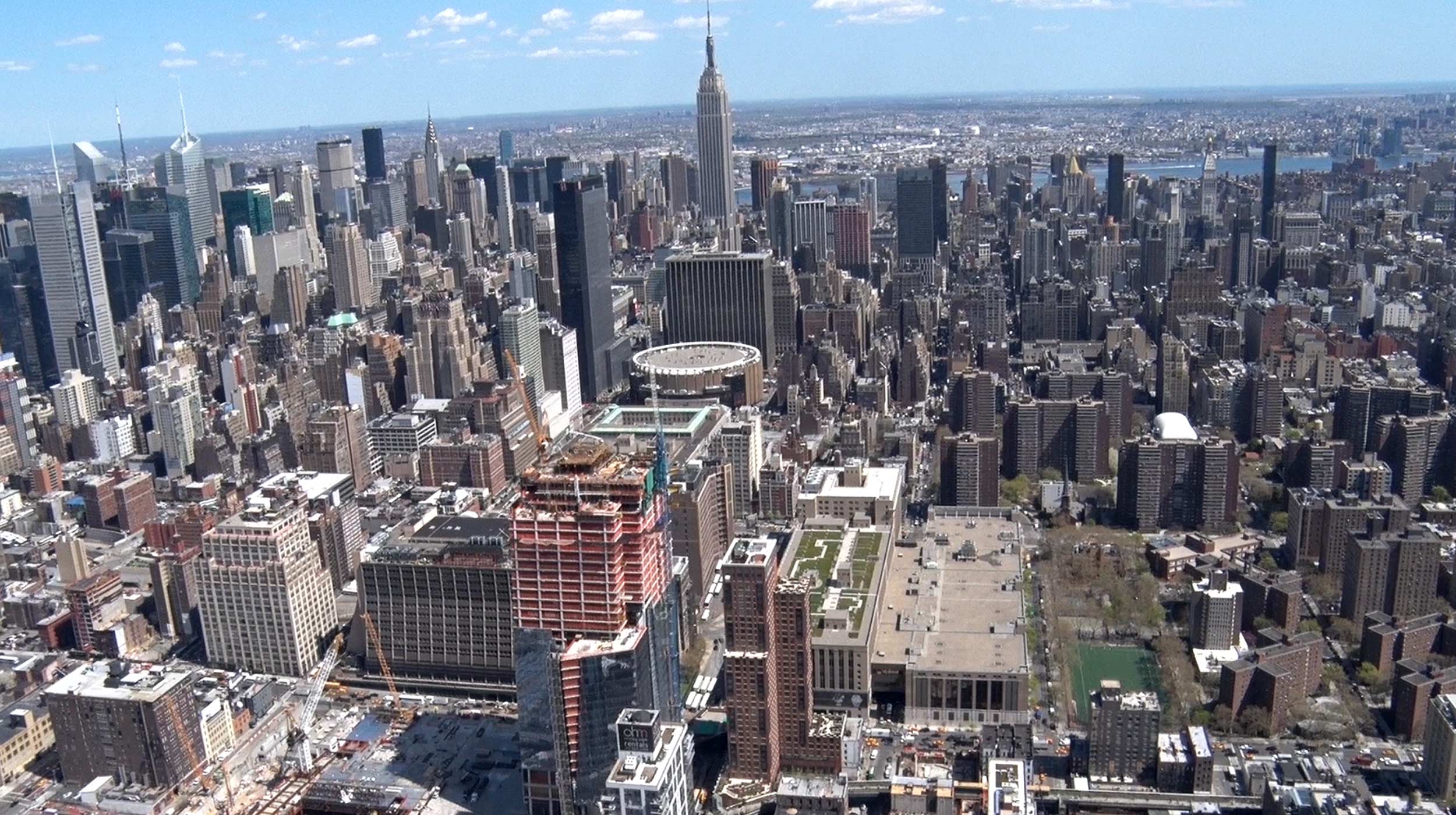 Con un grattacielo di oltre 270m in altezza e 47 piani, ULMA ha partecipato al progetto urbanistico più importante realizzato a New York negli ultimi due decenni.