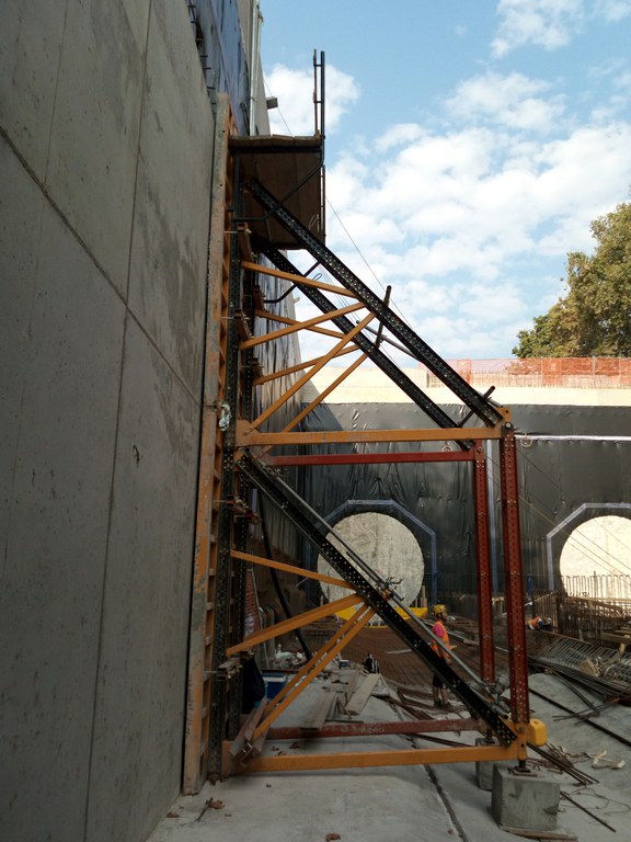 Metro BLU di Milano, materiale Ulma impiegato per la Stazione