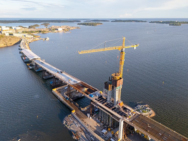 Il ponte più lungo e più alto della Finlandia