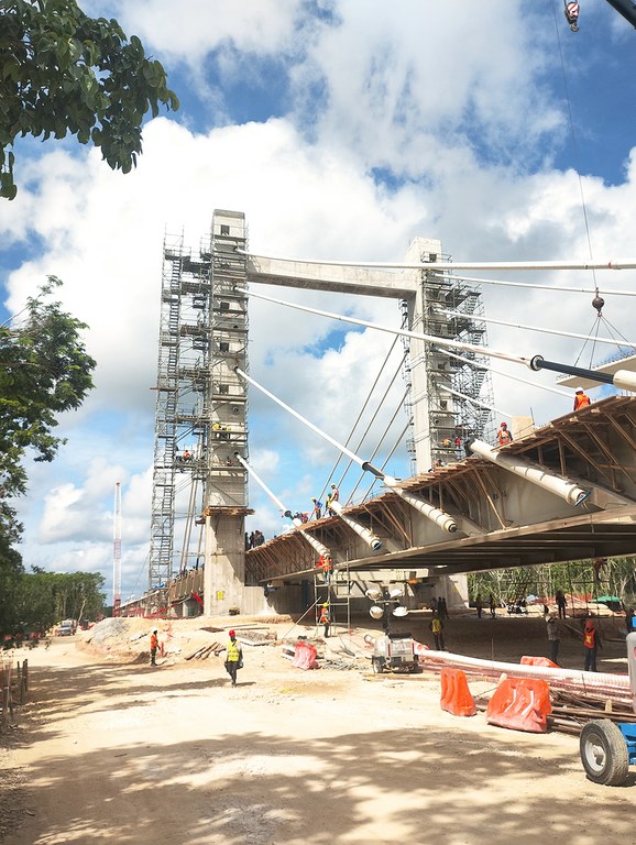 Soluzioni ingegneristiche nel primo ponte strallato ferroviario del Messico