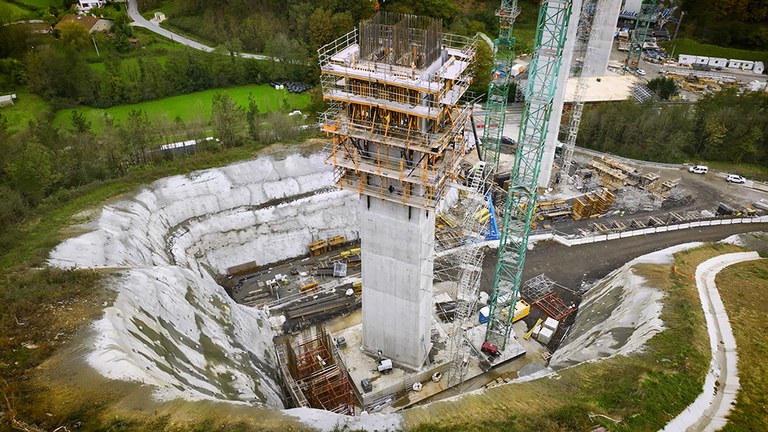 Riutilizzo del materiale al massimo e riduzione dei tempi di esecuzione nel viadotto Zumelegi