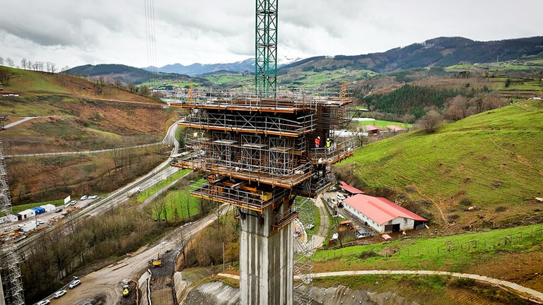 Riutilizzo del materiale al massimo e riduzione dei tempi di esecuzione nel viadotto Zumelegi